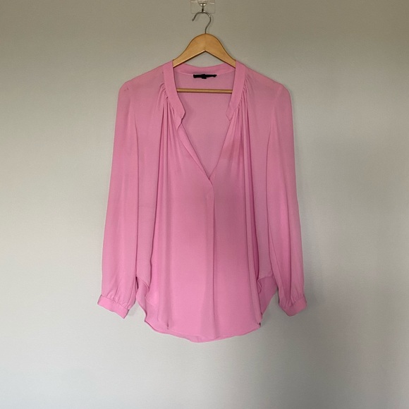 Chiffon Pink Flowy Blouse 👚 💕 - Picture 1 of 2